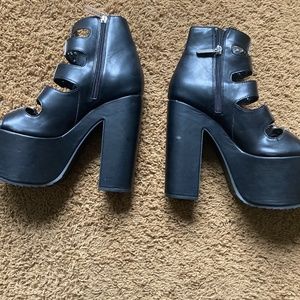 Killstar platform boots